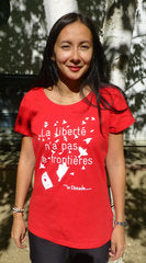 T-shirt "La liberté n'a pas de frontières" - modèle femme