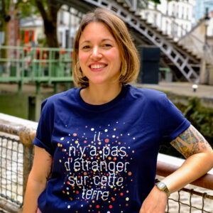T-shirt UNISEXE "Il n'y a pas d'étrangers sur cette terre"