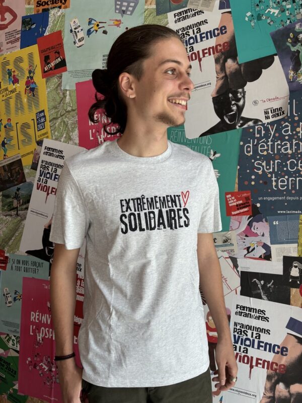 T-shirt UNISEXE "Extrêmement solidaires"